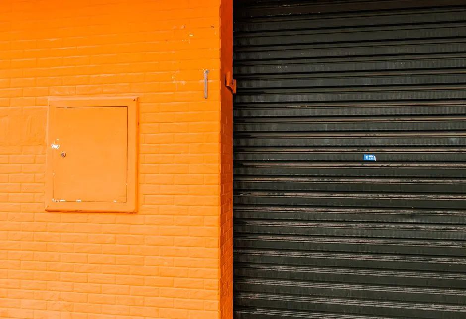 How to lubricate garage door rollers and hinges